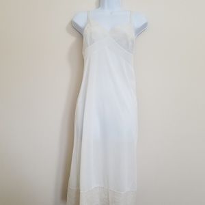 Vanity Fair chemise/slip size 38 / 26